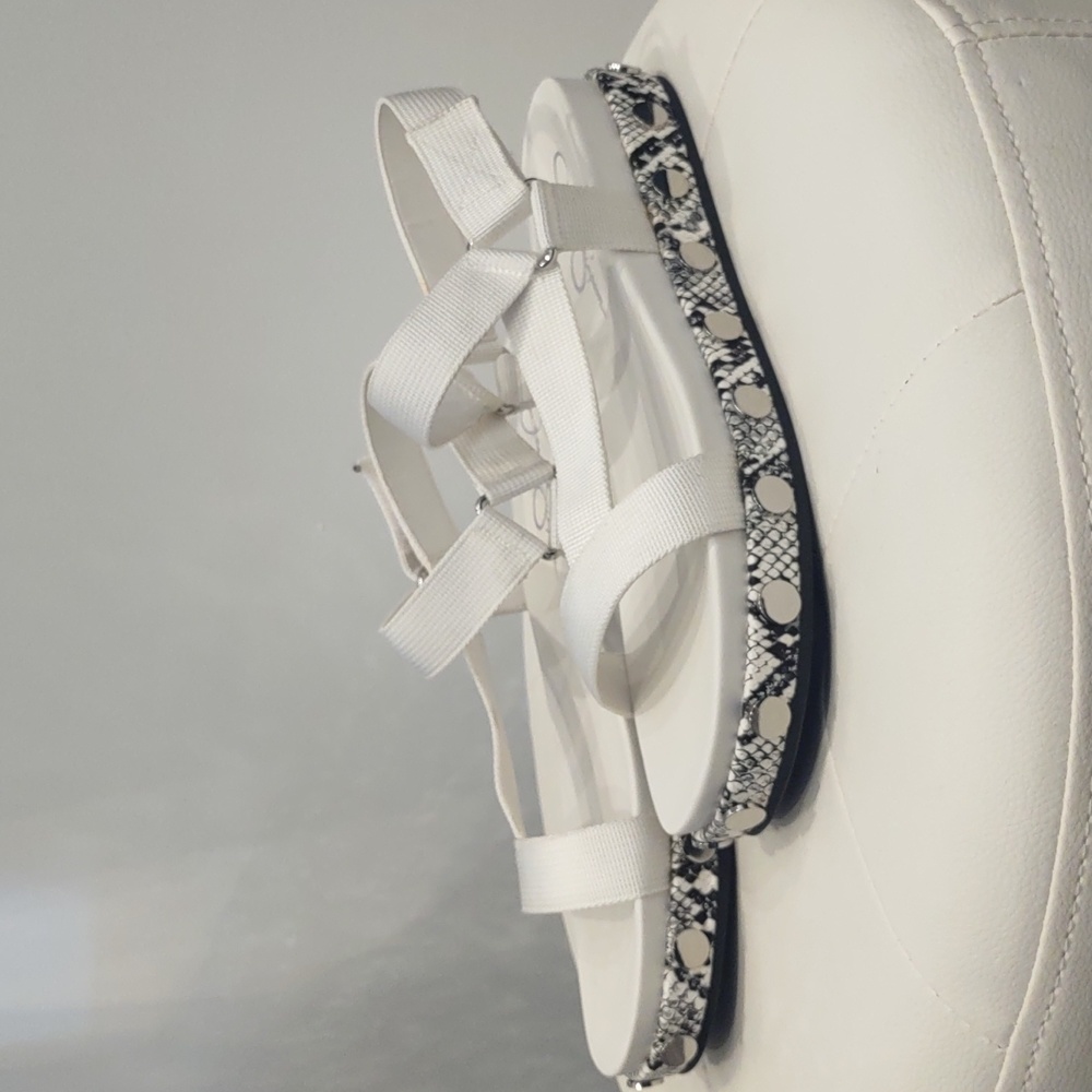 Perrie Jessica Simpson White Snakeskin Stud Strappy Sandals shoes 9.5 NEW DEAL